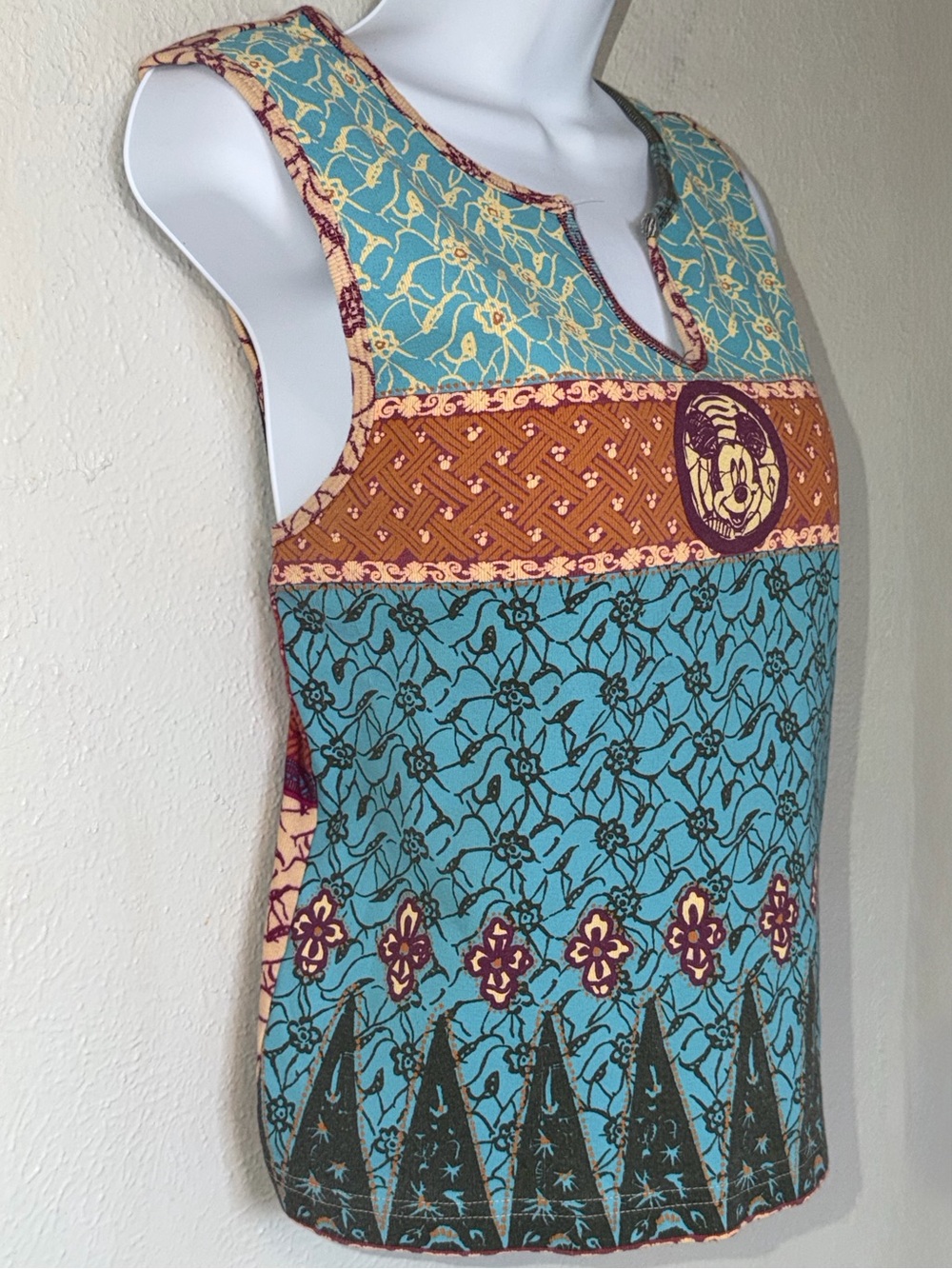 Vintage 90’s Mickey Unlimited by Jerry Leigh Stained Glass Print Sleeveless Top